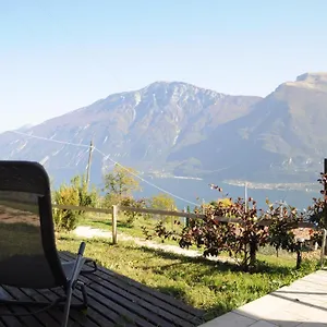 https://villetta56-tremosine.it-lombardy.com