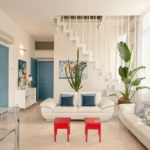 https://amazing-sea-view-flat.it-tuscanyhotel.com